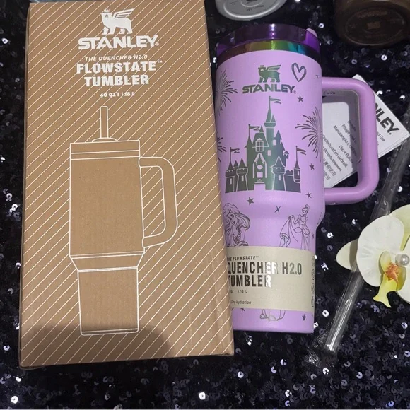 🎁Stanley Lavender Castle Tumbler🎁 - Picture 5 of 5
